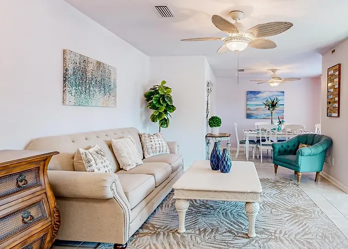 Holiday home 2 Mi To Airport! Family Near Park Pensacola