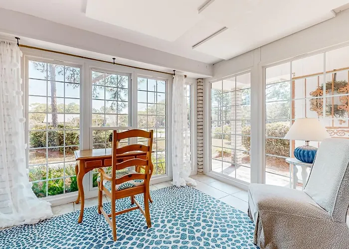 2 Mi To Airport! Family Near Park Holiday home Pensacola