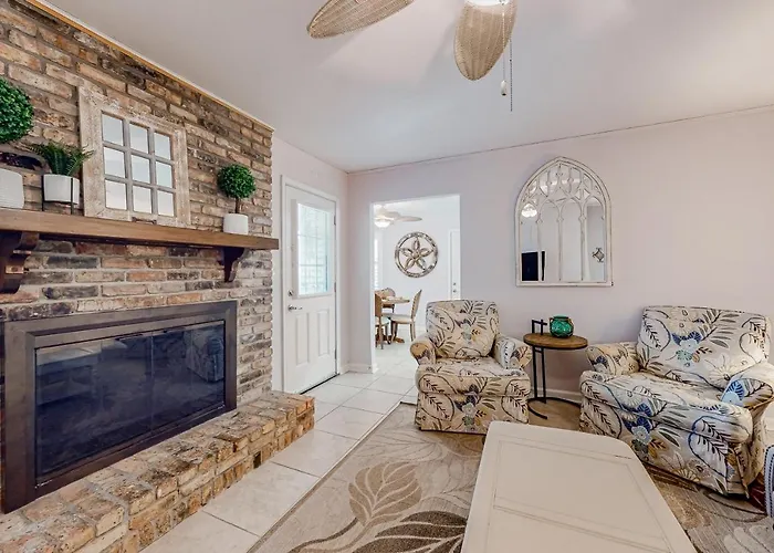 Holiday home 2 Mi To Airport! Family Near Park Pensacola