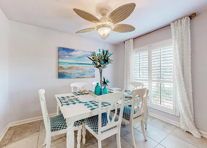 2 Mi To Airport! Family Near Park Pensacola